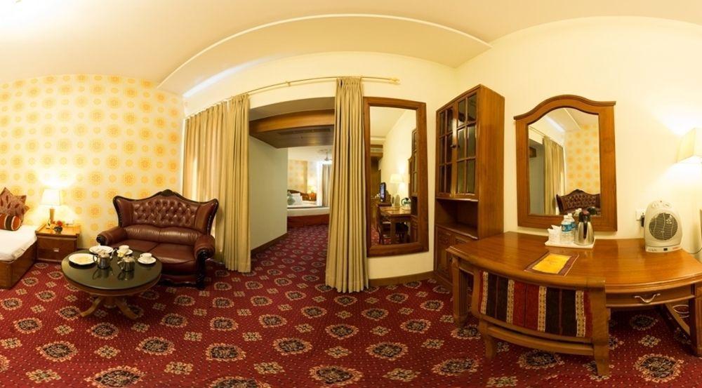 Hotel Jaipur Palace 外观 照片