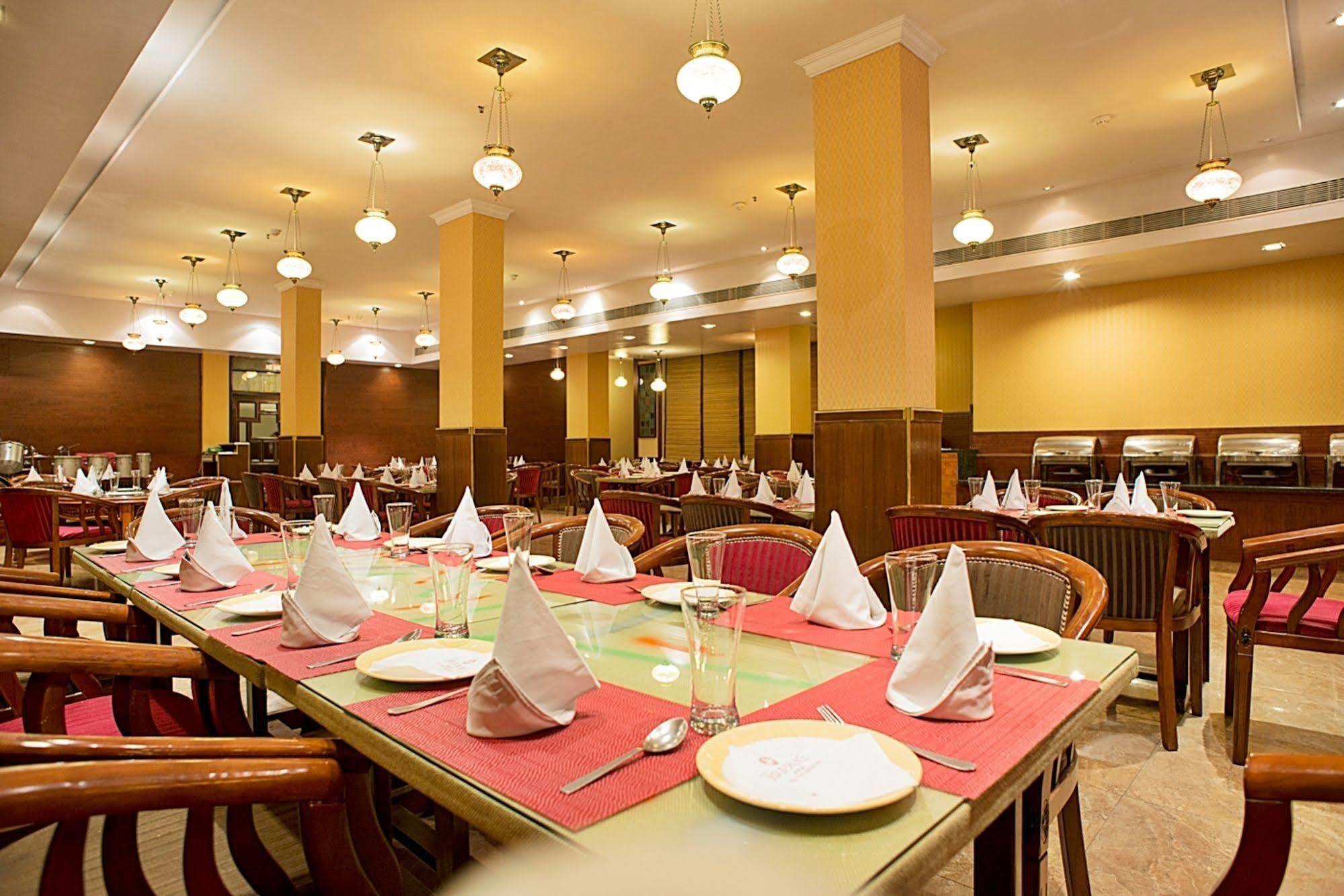 Hotel Jaipur Palace 外观 照片