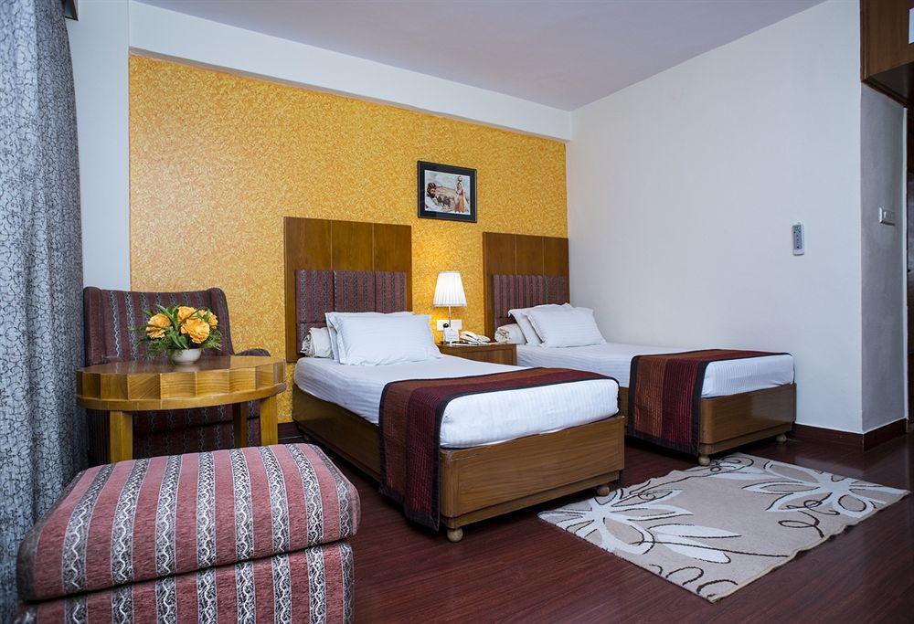 Hotel Jaipur Palace 外观 照片
